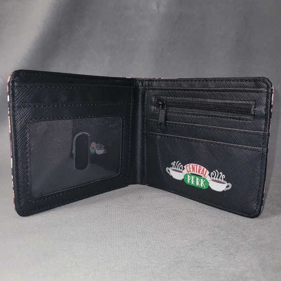 F•R•I•E•N•D•S Wallet - Picture 5 of 15